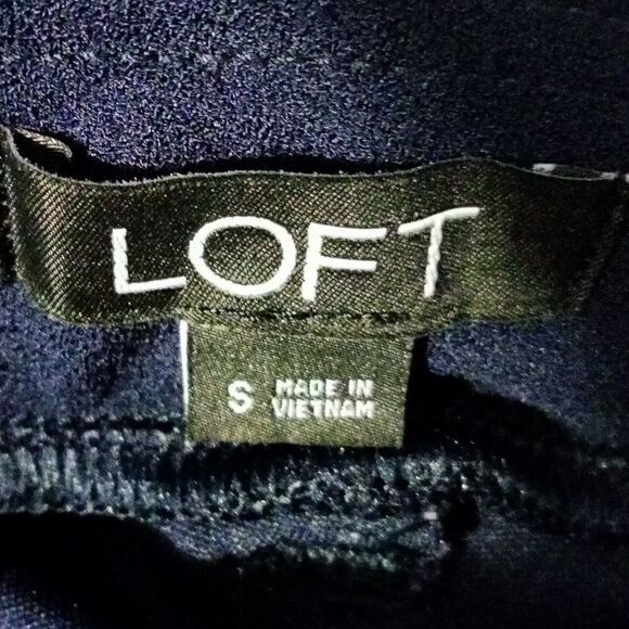 "Loft" "AVIA" woman's shorts & skorts. - Picture 6 of 10